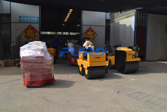 福瑞得機械手扶雙輪壓路機，手扶單輪壓路機，座駕壓路機及時包裝發(fā)貨