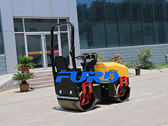 抓住特色打通渠道，全液壓小型壓路機(jī)廠家順利發(fā)展